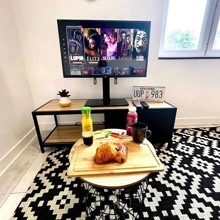 The New-Yorker - Hyper Centre- 2Mn Gare Sncf - Wi-Fi Netflix Gratuit Apartment Niort Luaran gambar
