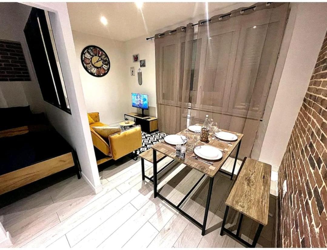 The New-Yorker - Hyper Centre- 2Mn Gare Sncf - Wi-Fi Netflix Gratuit Apartment Niort Luaran gambar